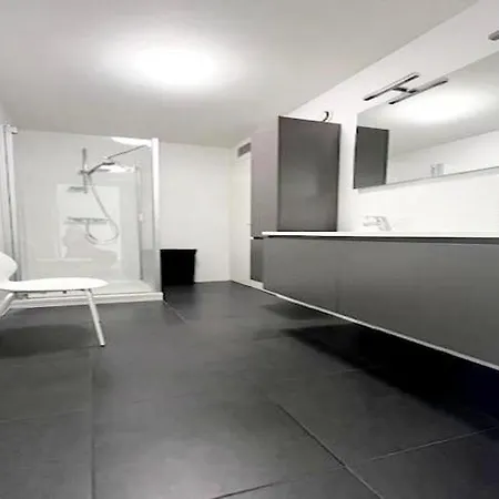 アパート Stylish Flat With Sea Views *